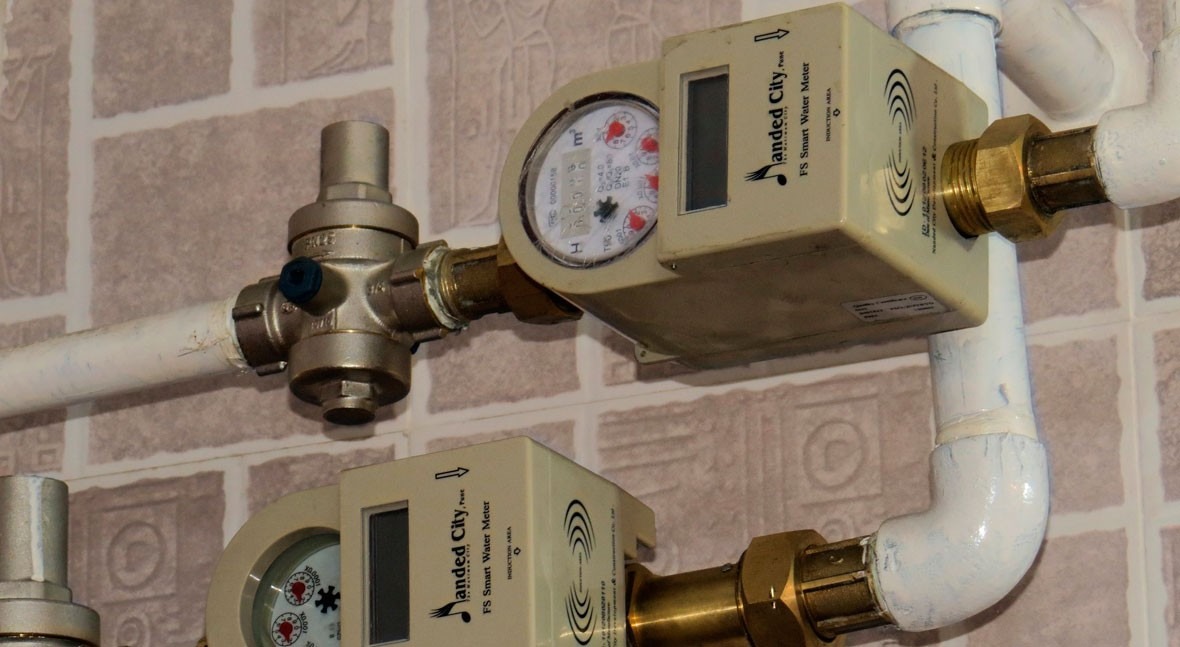 With 400M smart water meters set up worldwide by 2026, scalable meter data management is crucial