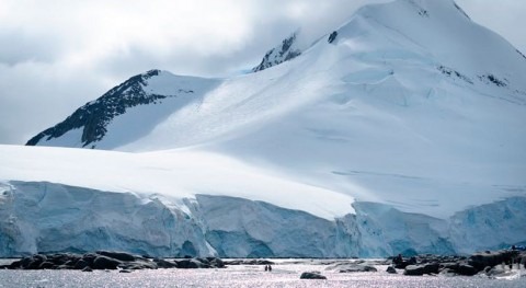 Antarctica heads for tipping point by 2060, with catastrophic melt if CO2 emissions aren’t cut