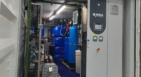 Supply of demineralized water plant for hydrogen generation