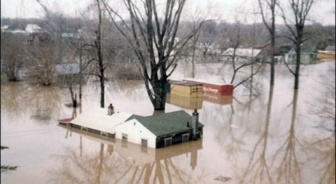 Great Lakes flooding: The warning signs that homes must be moved