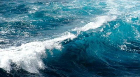 Upper-ocean warming is changing the global wave climate, making waves stronger