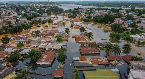 UNICEF strengthens response to DRC's worst floods in 60 years and growing cholera outbreak