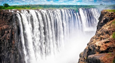 Victoria Falls, the most extraordinary waterfalls in the world