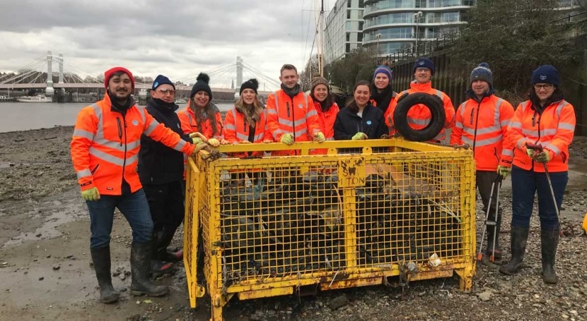 River Thames clean-up reveals rubbish which ends up on the riverbank