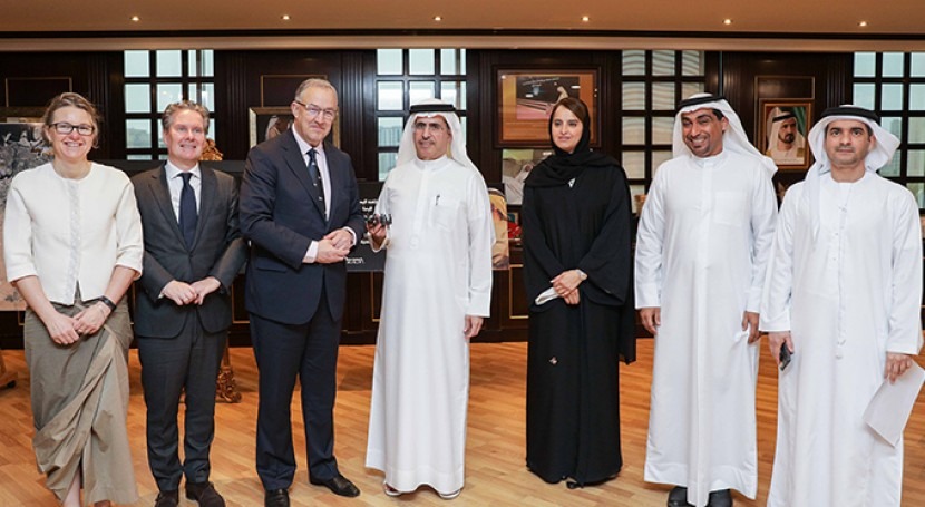 Dubai's DEWA strengthens ties with Mayor of Rotterdam