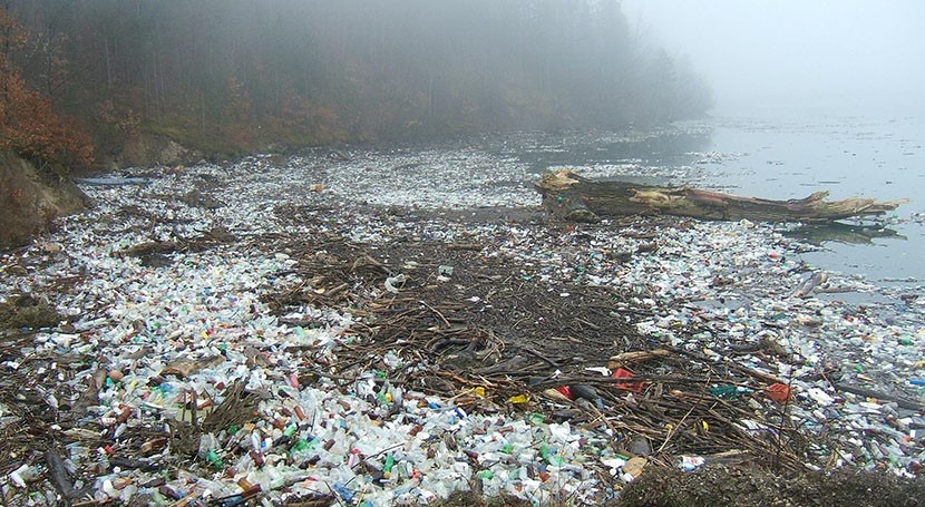 Trapping plastic pollution in rivers