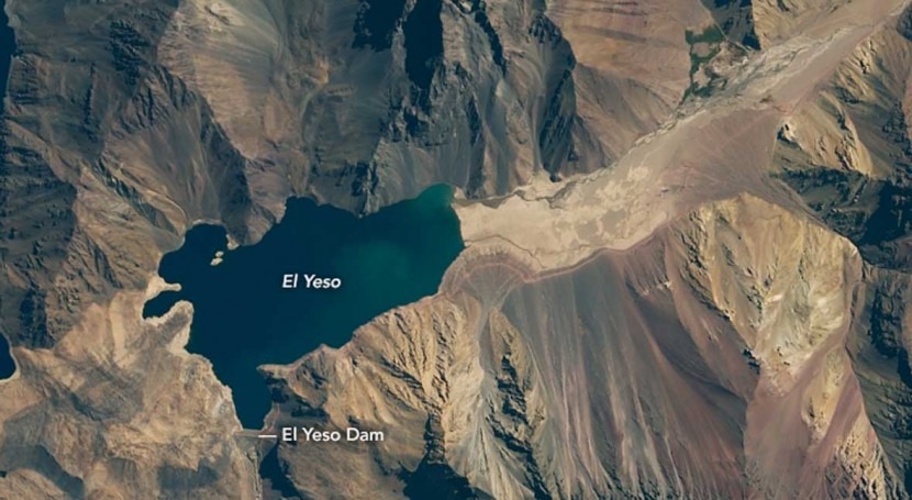 Drought in Chile drying up reservoir
