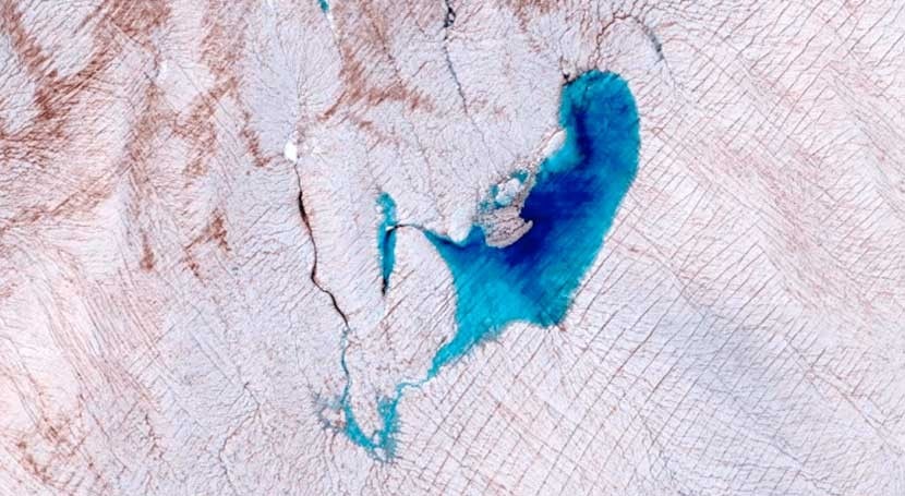 Rise and fall of water blisters offers glimpse beneath Greenland’s thick ice sheet