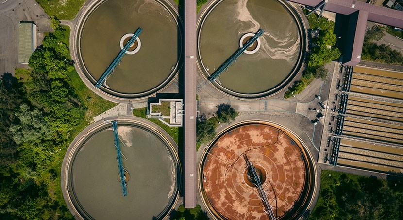 Vastly more sustainable, cost-effective method to desalinate industrial wastewater
